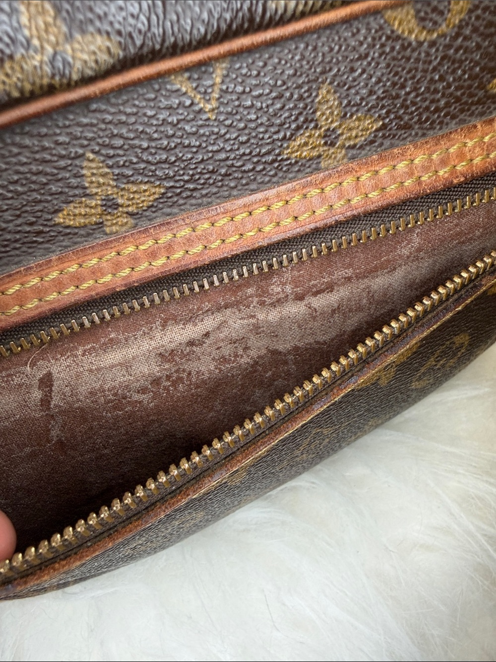 Louis Vuitton GUC vintage brown monogram 10 x 7 clutch.Clean&conditioned - Picture 12 of 14